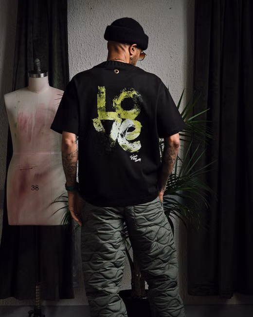 Camisetas e Blusas